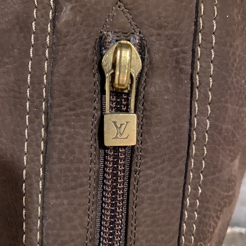 Louis Vuitton Brown Suede Boots - ✨Authentic - Picture 13 of 14